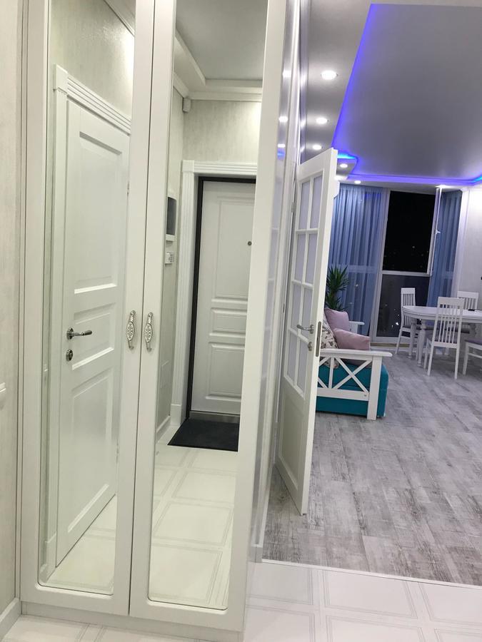 Luxe Apartment On Drahomanova Κίεβο Εξωτερικό φωτογραφία
